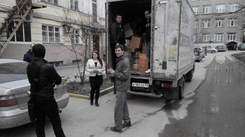 Новосибирцы отправили в Хакасию первую гуманитарную помощь